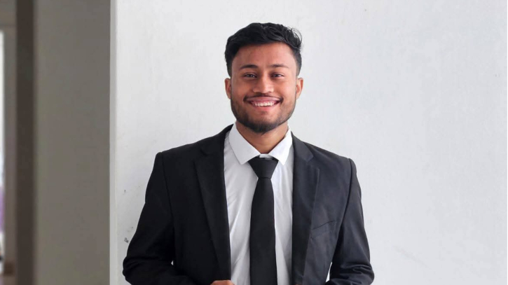 হল সংসদের বিসিএসের ৪টি বই চুরি করে বিক্রি করলেন চবি ছাত্রদল নেতা