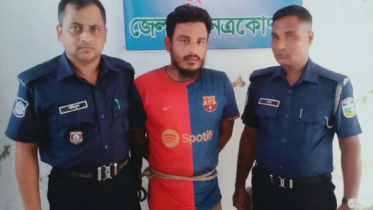 বাকিতে সিগারেট না পেয়ে দোকানির গায়ে পেট্রল ঢেলে আগুন, যুবক গ্রেপ্তার