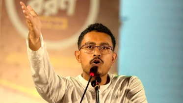 ‘যে সরকার বিমানবন্দরে ট্রলি সামলাতে পারে না, তারা ৫ বছর রাষ্ট্র চালাবে কীভাবে’