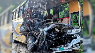 নাটোরে বাস-ট্রাক সংঘর্ষ: নিহতের সংখ্যা বেড়ে ১৪