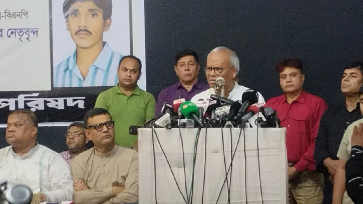 খালেদা জিয়া ও তারেক রহমানের ত্যাগের ফলেই চব্বিশের গণঅভ্যুত্থান: রিজভী